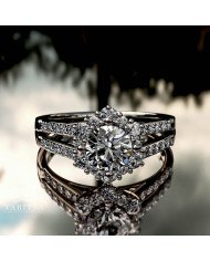 0.98ct Brilliant Diamond Gold Engagement Ring - 01US44